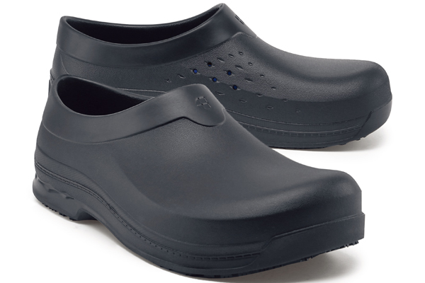 Radium shoe style from Shoes For Crews, a pair of black slip-resistant nurses’ footwear